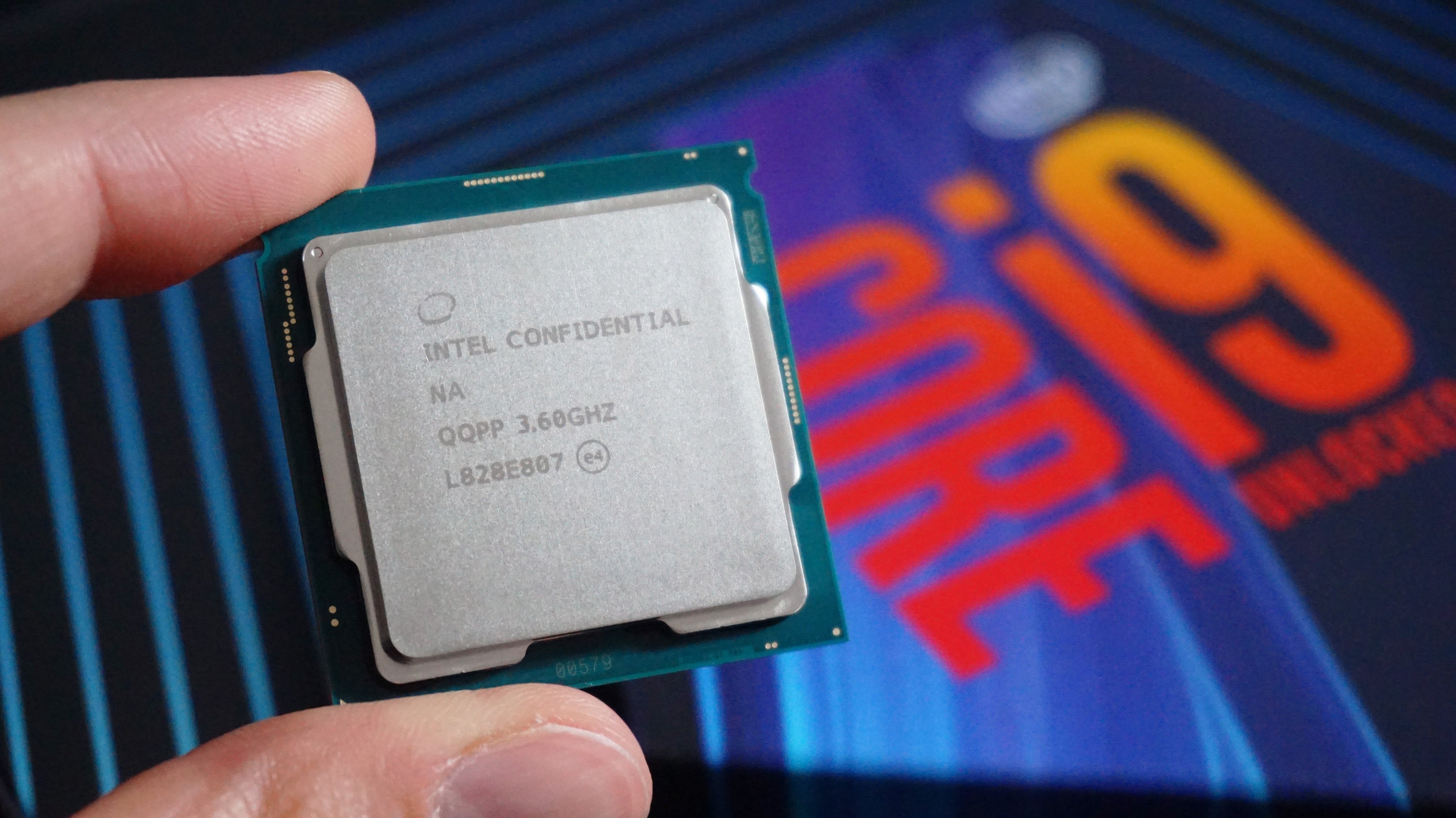 おしゃれ L3 Intel Core i9 9900K Intel PCパーツ