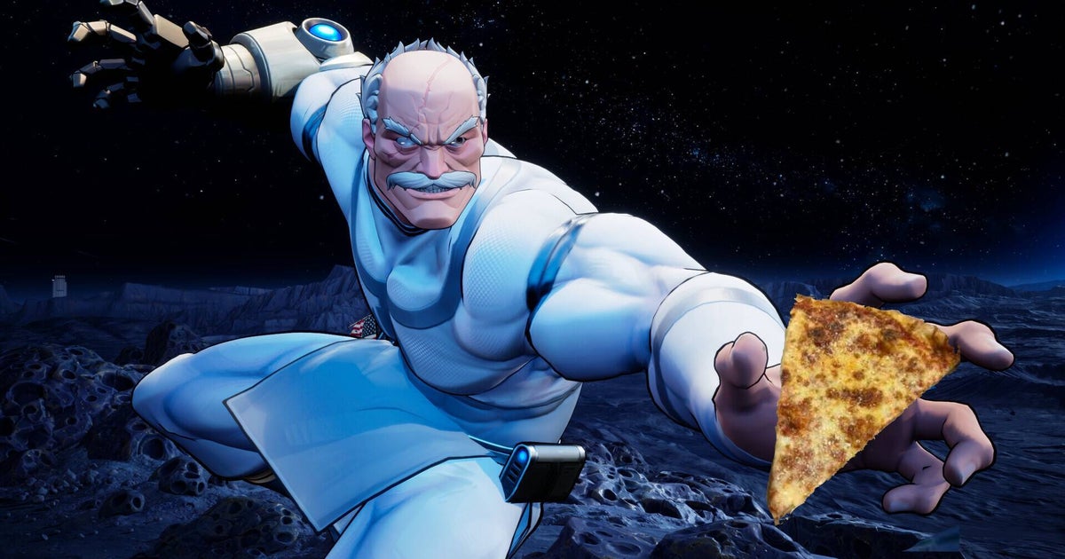 Oyuncular Invincible Vs kostümü için yemeyecekleri pizzaları satın alıyor