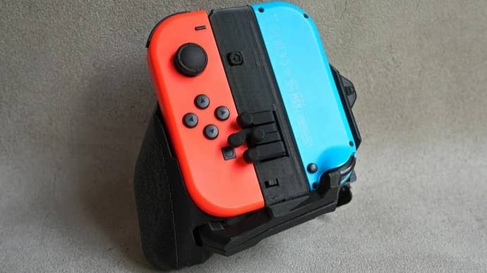 One handed Joy-con adapter by Akaki Kuumeri