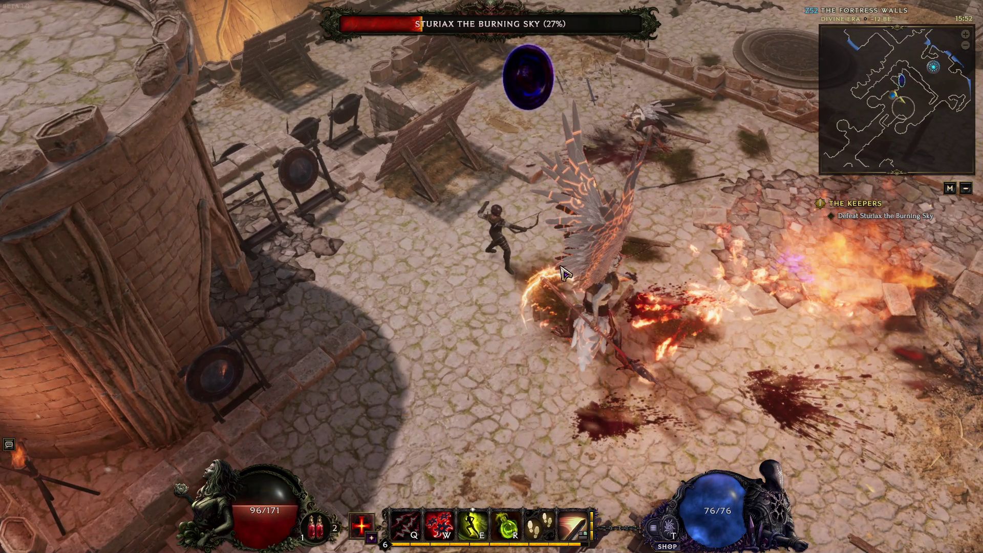 An early boss fight in Last Epoch - 1