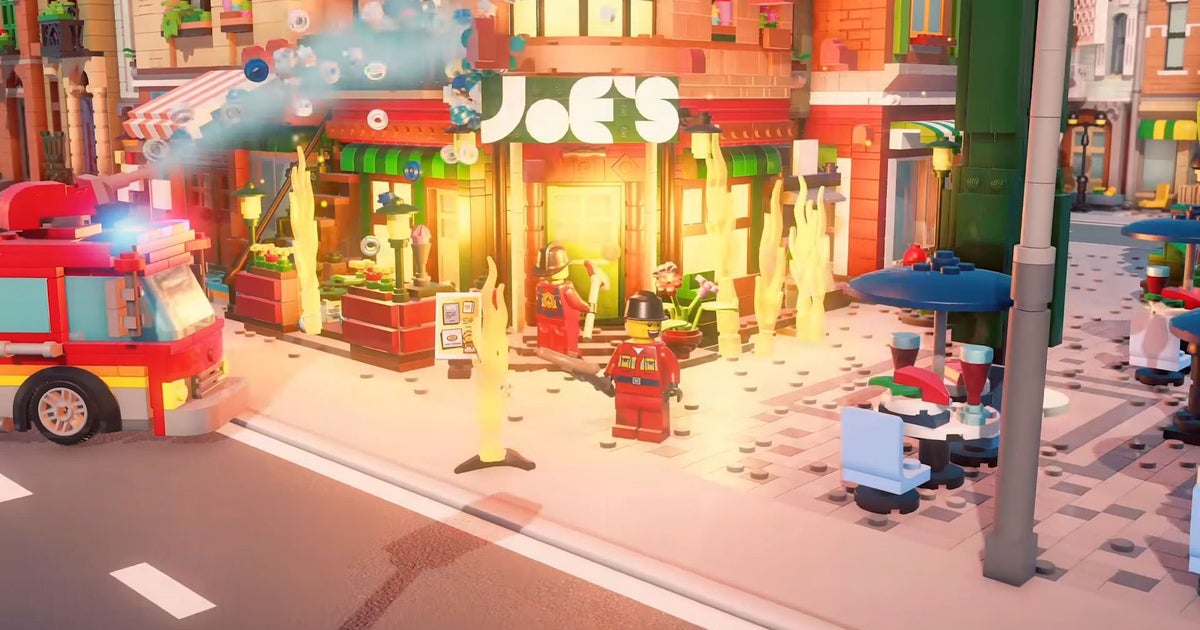 A quite beautiful compromise: The LEGO Skylines devs did consider brick by brick building, but decided it was too much fuss for players A quite beautiful compromise: The LEGO Skylines devs did consider brick by brick building, but decided it was too much fuss for players