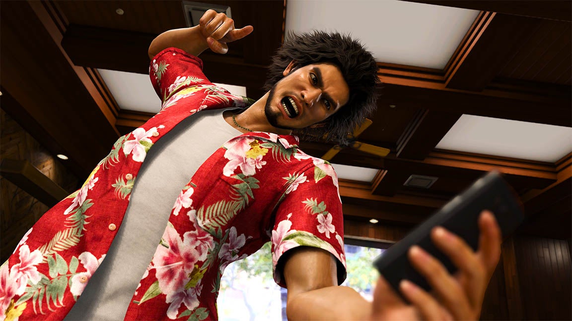 Yakuza antics in a Like a Dragon: Infinite Wealth screenshot. - 1
