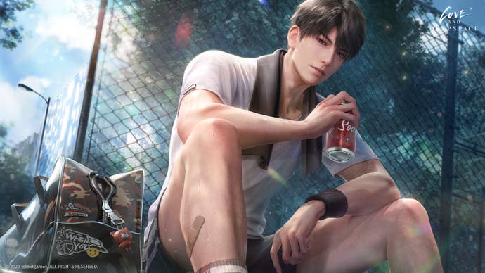 Caleb from Love and Deepspace relaxes against a chain-link fence, drinking an off-brand cola from a can. Evidently having just completed a workout, he’s wearing a white t-shirt and shorts, with a towel wrapped around his neck and a backpack nearby. He is visibly sweating and has a sticking plaster presumably covering a minor injury on his leg.