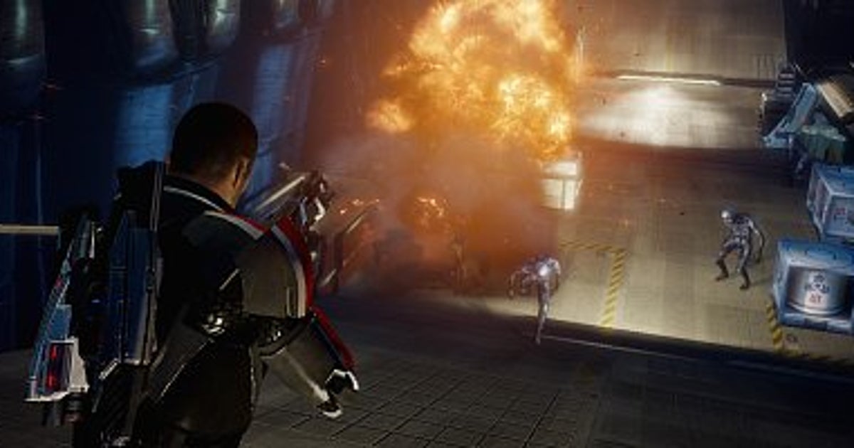 Mass Effect 2 screens show stuff exploding | VG247