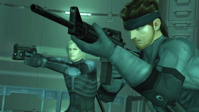 Raiden and Solid Snake in a Metal Gear Solid 2 screenshot.