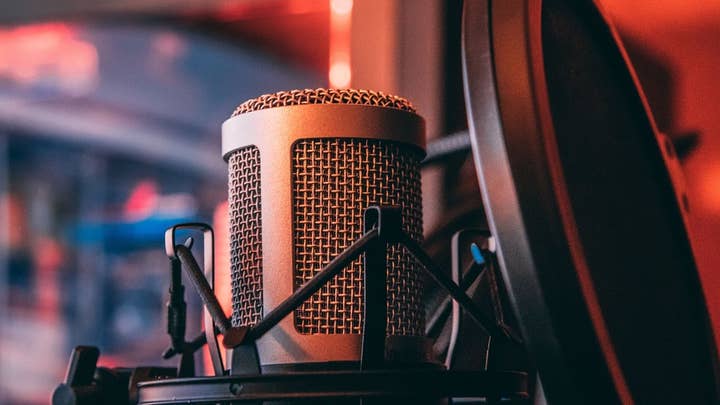 Microphone