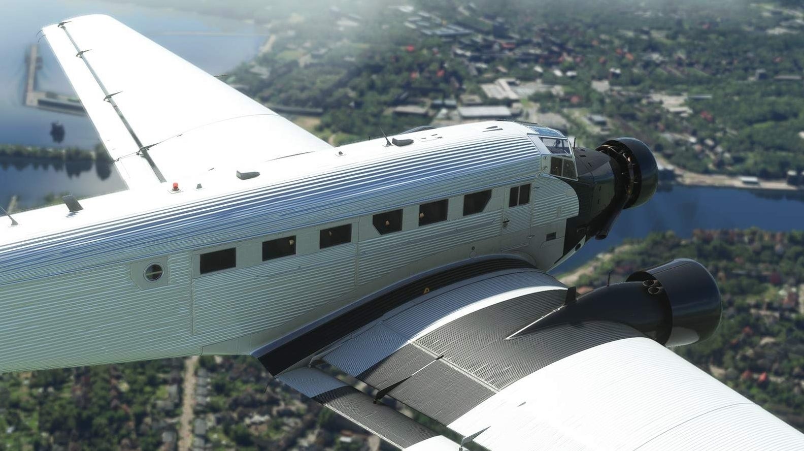 Microsoft Flight Simulator is getting competitive multiplayer this Autumn