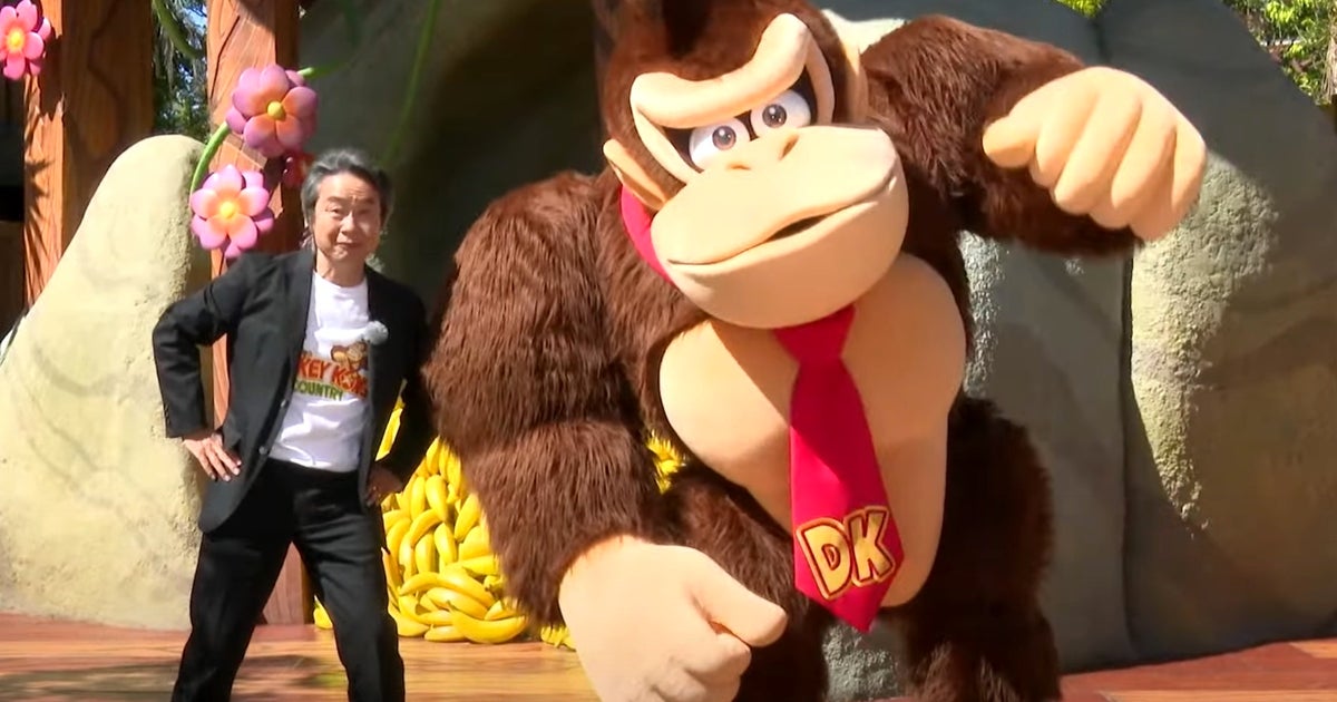 Watch Miyamoto take a tour of Super Nintendo World's new Donkey Kong Country theme park expansion Watch Miyamoto take a tour of Super Nintendo World's new Donkey Kong Country theme park expansion