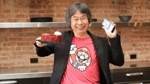 Shigeru Miyamoto shows how easy it is to play Super Mario Run with one hand by scoffing down cake with the other