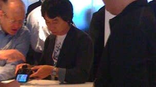 Miyamoto checks out PSP Go, Natal at E3