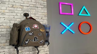 Passatempo: Ganha um código de Returnal e uma mochila de piquenique da PlayStation