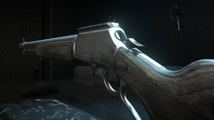 Modern Warfare 2 screenshot showing a close up of the Lockwood Mk2