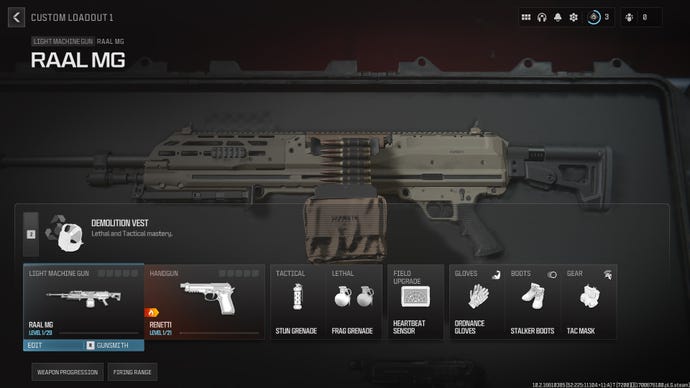 Screenshot of a Raal MG loadout in Modern Warfare 3