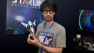 Hideo Kojima in videochiamata con una persona misteriosa scatena le teorie dei fan