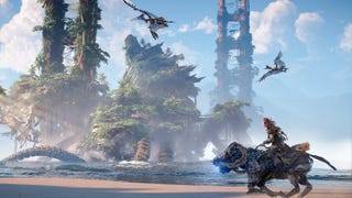 Horizon Forbidden West nel pre-show mostra scorci del mondo di gioco e il ciclo giorno/notte