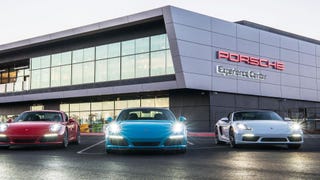 Apre il nuovo Porsche Experience Center con cinque simulatori supportati da Kunos Simulazioni