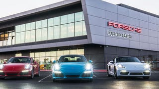 Apre il nuovo Porsche Experience Center con cinque simulatori supportati da Kunos Simulazioni