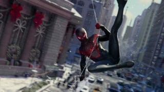Spider-Man: Miles Morales su PS5 è ancora più next-gen in un nuovo videoconfronto sulla deformazione realistica dei muscoli