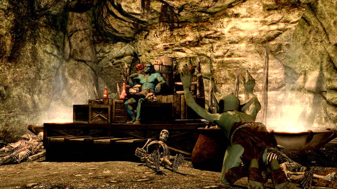 The Dragonborn being worshipped by a Riekling successful Skyrim.