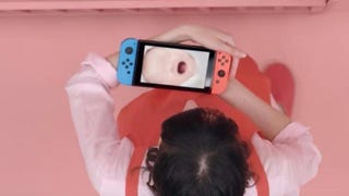 Nintendo svela nuovi mini-giochi di 1-2 Switch: uno di questi trasforma la console in un bebè da cullare