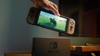 Nintendo Switch: il nuovo spot TV ci rammenta che è possibile giocare anche alla toilet