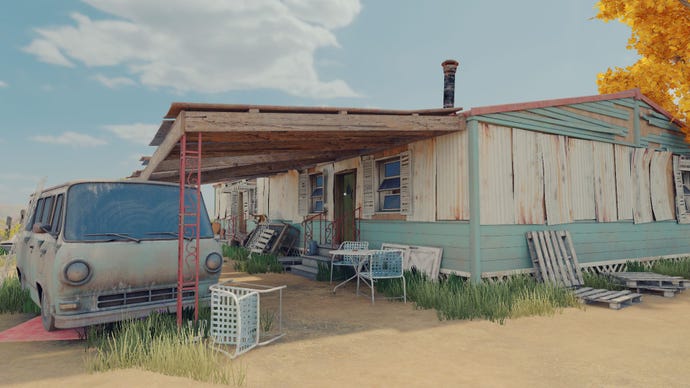 A semi-derelict mobile home in Open Roads