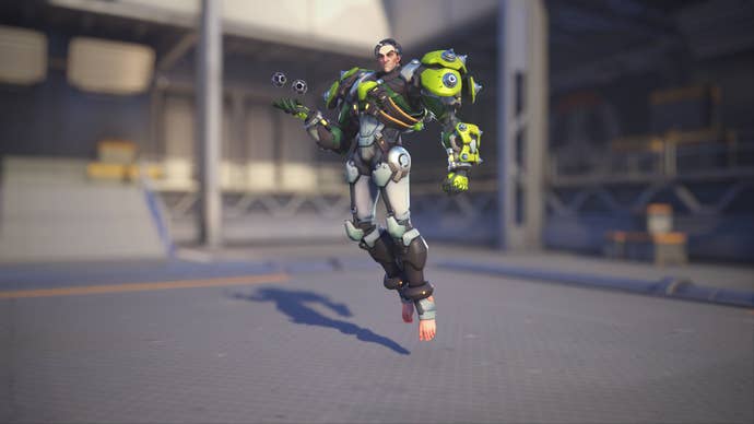 Sigma models his Groen skin in Overwatch 2.