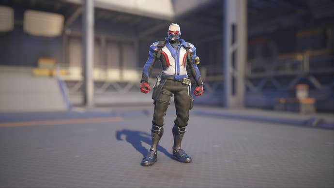 Soldier: 76 models his Overwatch 1 skin in Overwatch 2.
