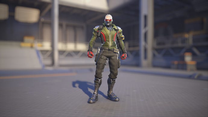 Soldier: 76 models his Olive skin in Overwatch 2.