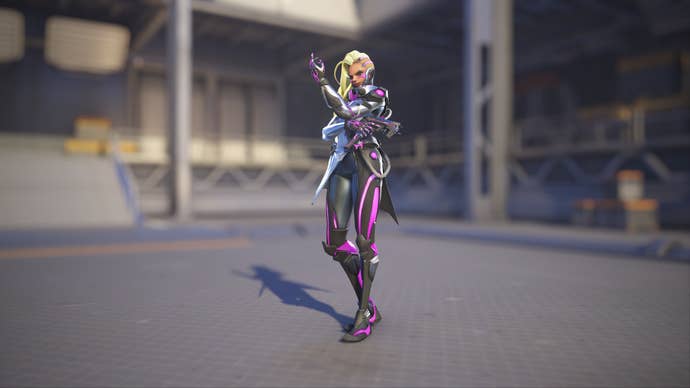 Sombra models her Augmented skin in Overwatch 2.