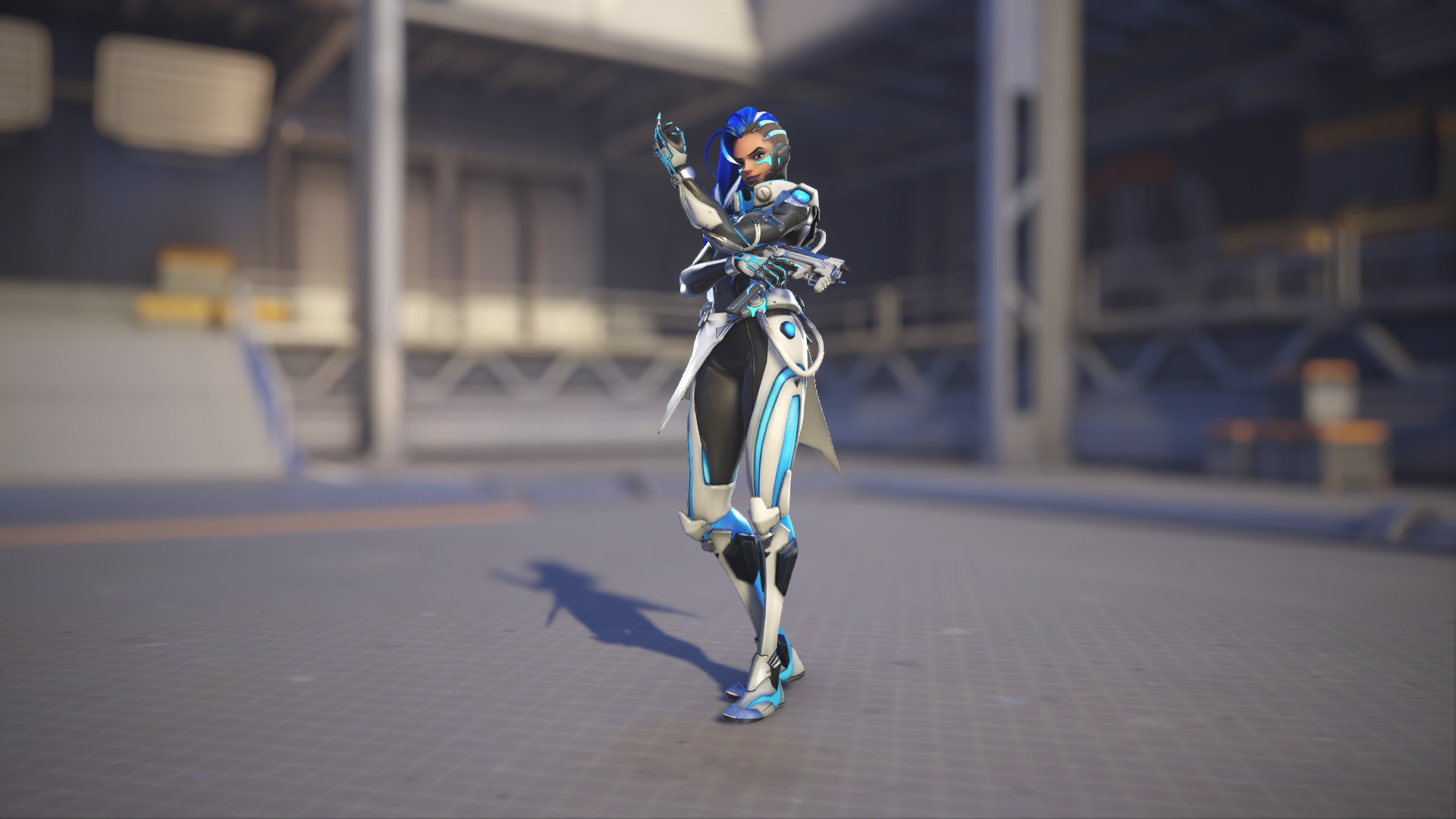 Sombra models her Cyberspace skin in Overwatch 2.