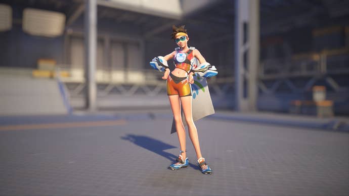 Tracer models her Sprinter skin in Overwatch 2.