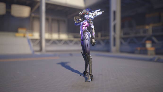 Widowmaker models her Overwatch 1 skin in Overwatch 2.
