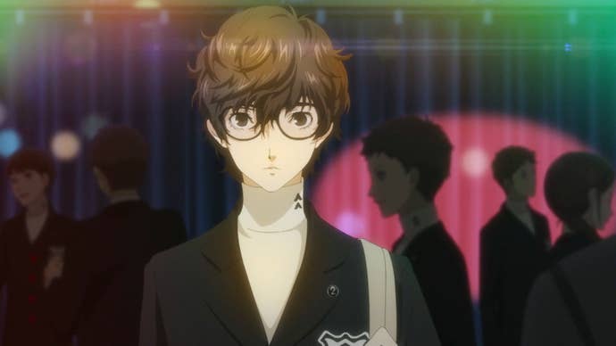 Persona 5 Royal true ending requirements: An anime young man with black hair and glasses stands in a spotlight in a crowd