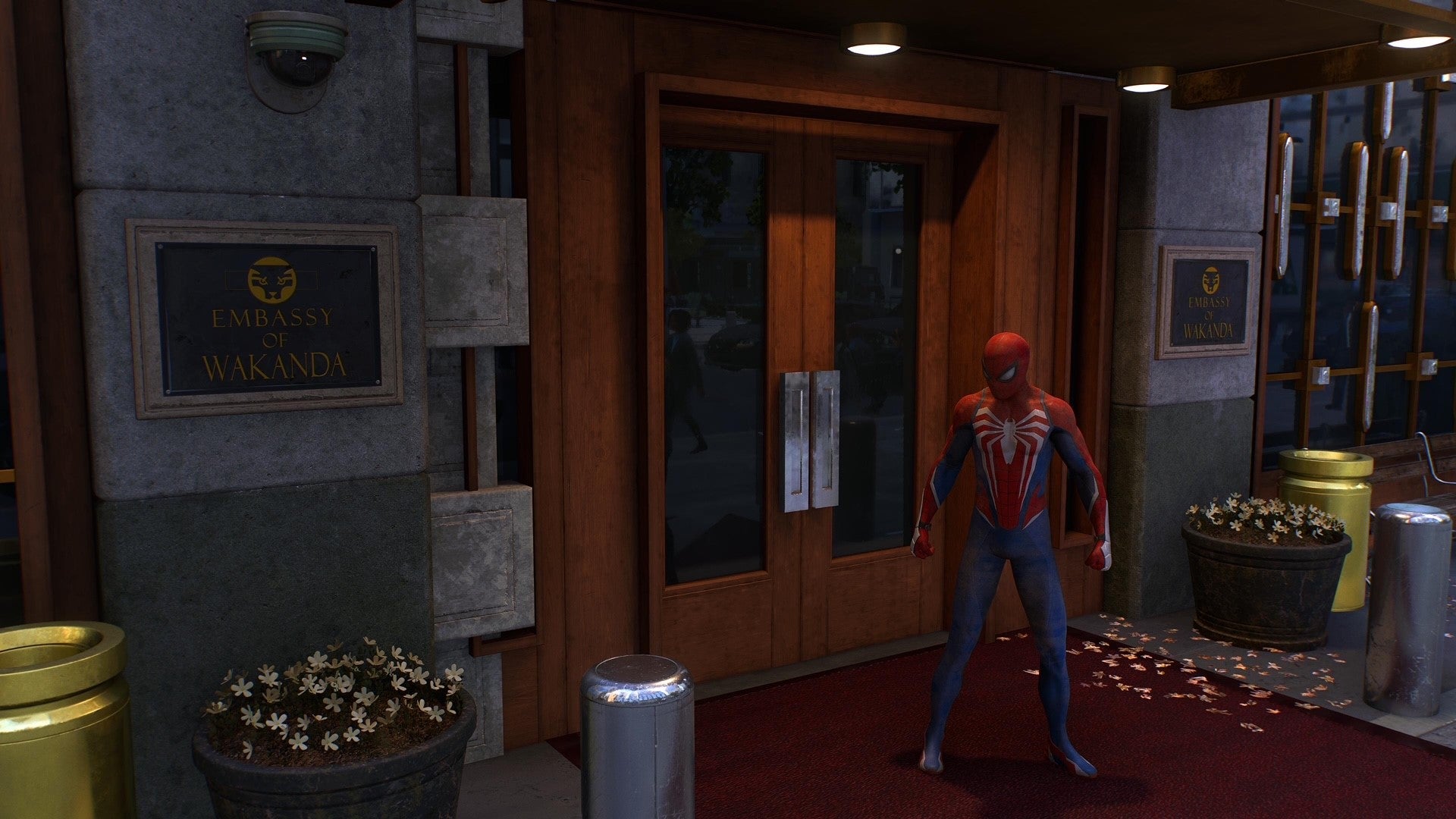 Peter unable to perform Wakanda Forever salute in Spider-Man 2