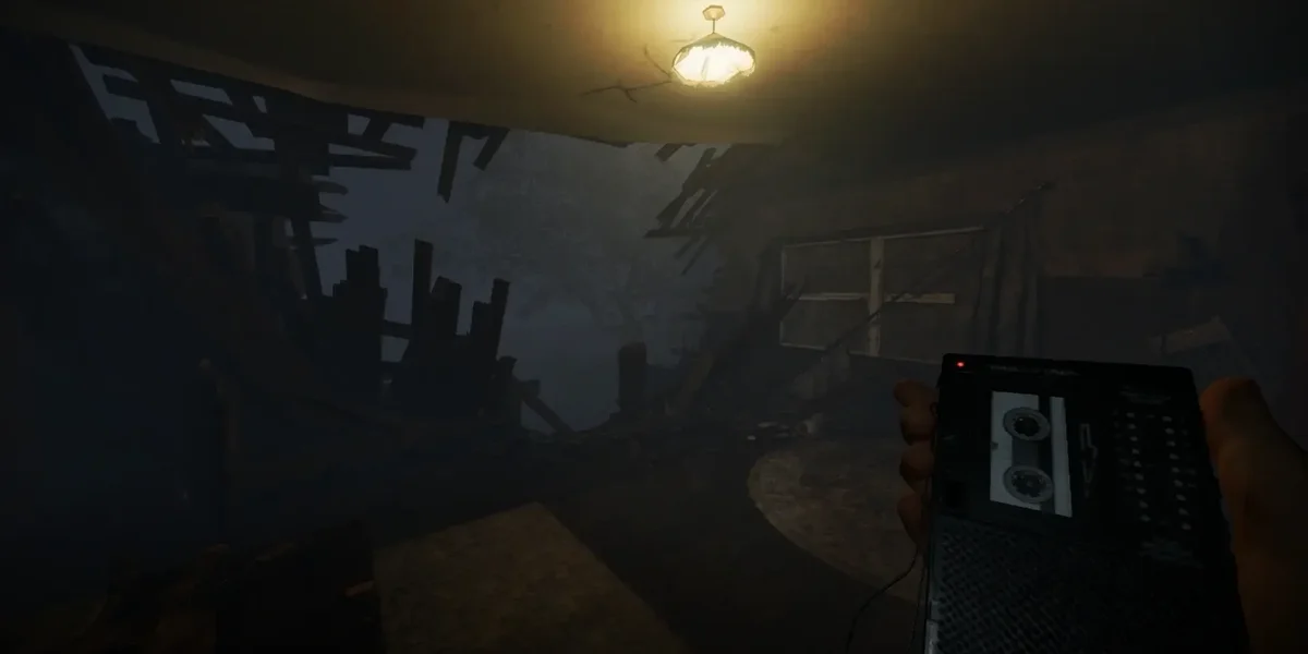 Kinetic Games Addresses Player Disappointment After Phasmophobia Update official image