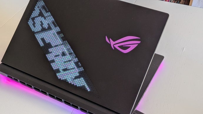 ROG SCAR Strix 18