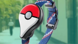 Pokémon Go Plus reported to use standard pokéballs only