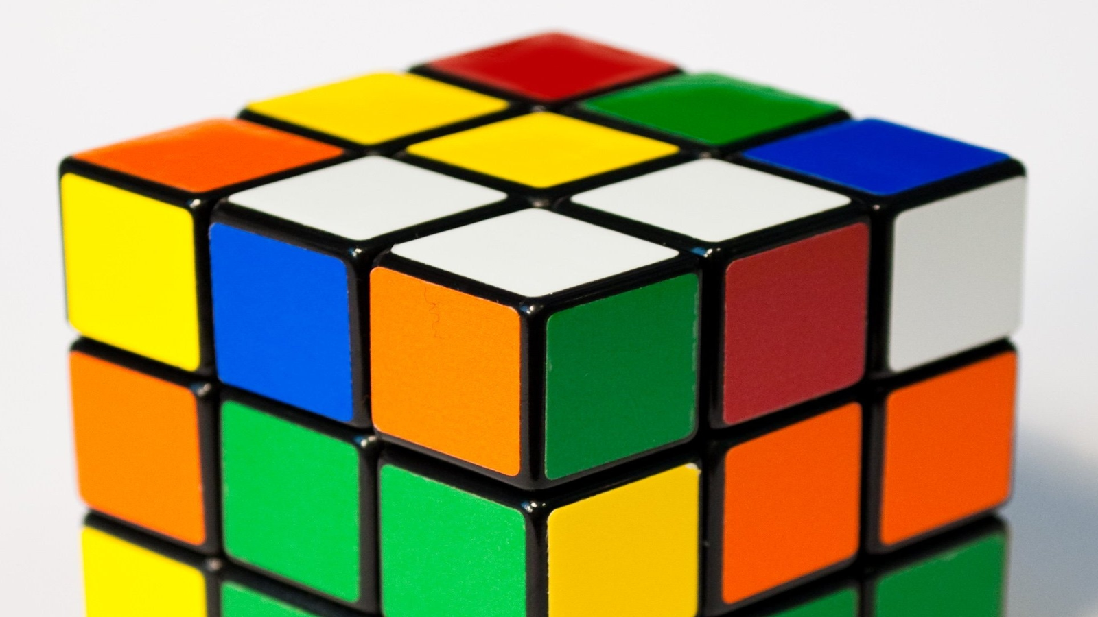 Introduce algorithm basics with the Rubik's cube - Code Week