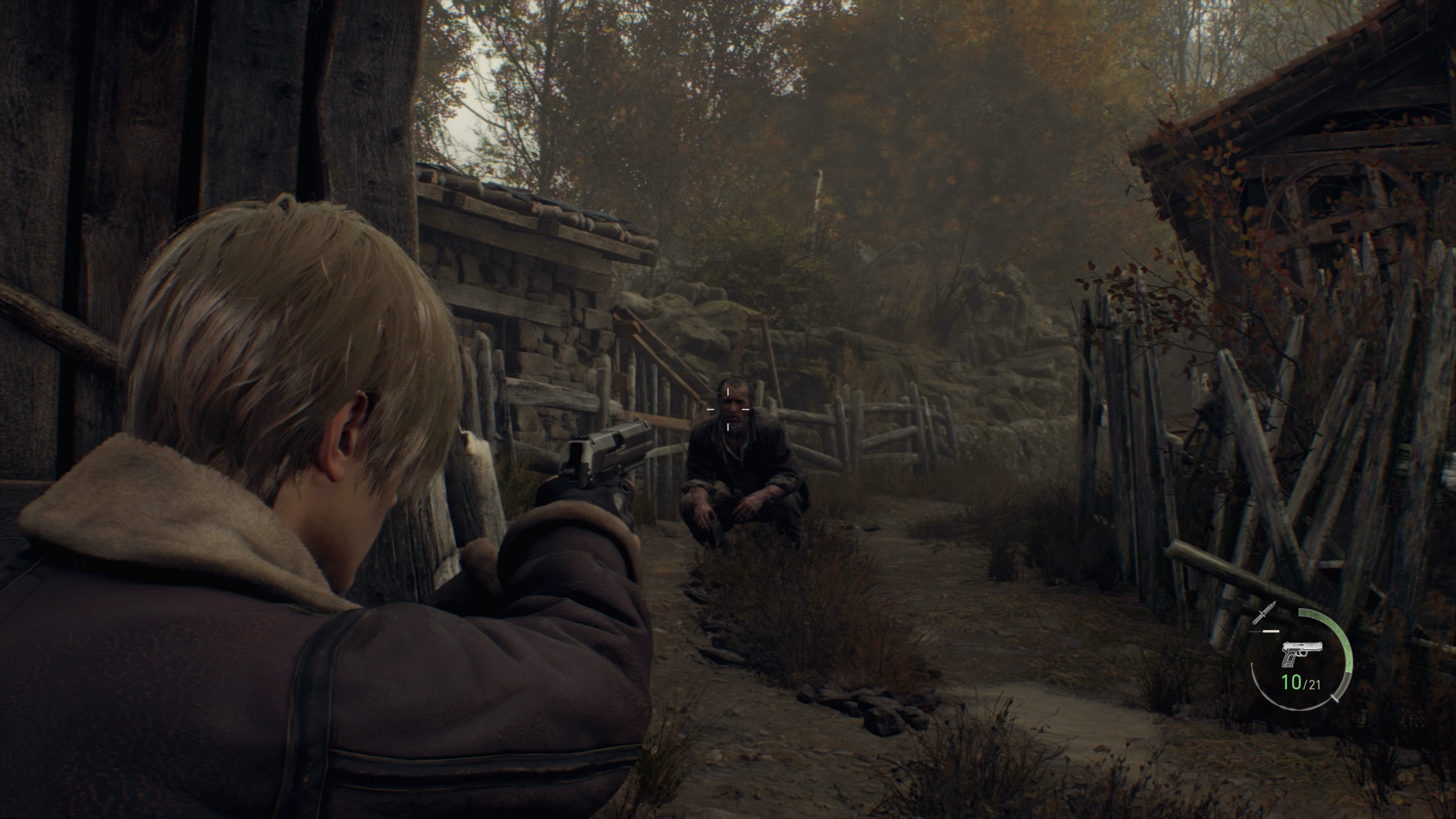 Leon Kennedy lining up a shot with his pistol in Resident Evil 4