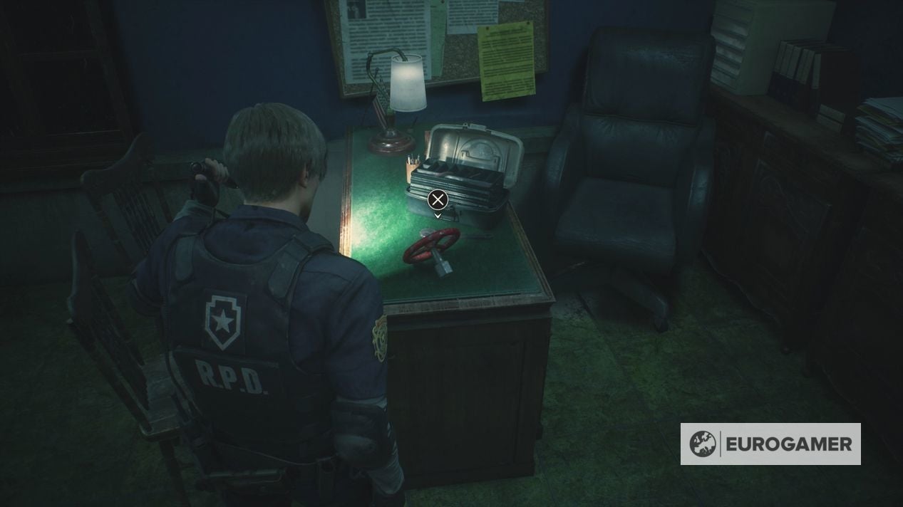 Resident Evil 2 - Courtyard location, Red Book, Art Room and Red Jewel ...