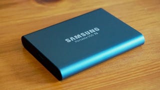 Samsung's 1TB T5 SSD is down to £90, a historic low price