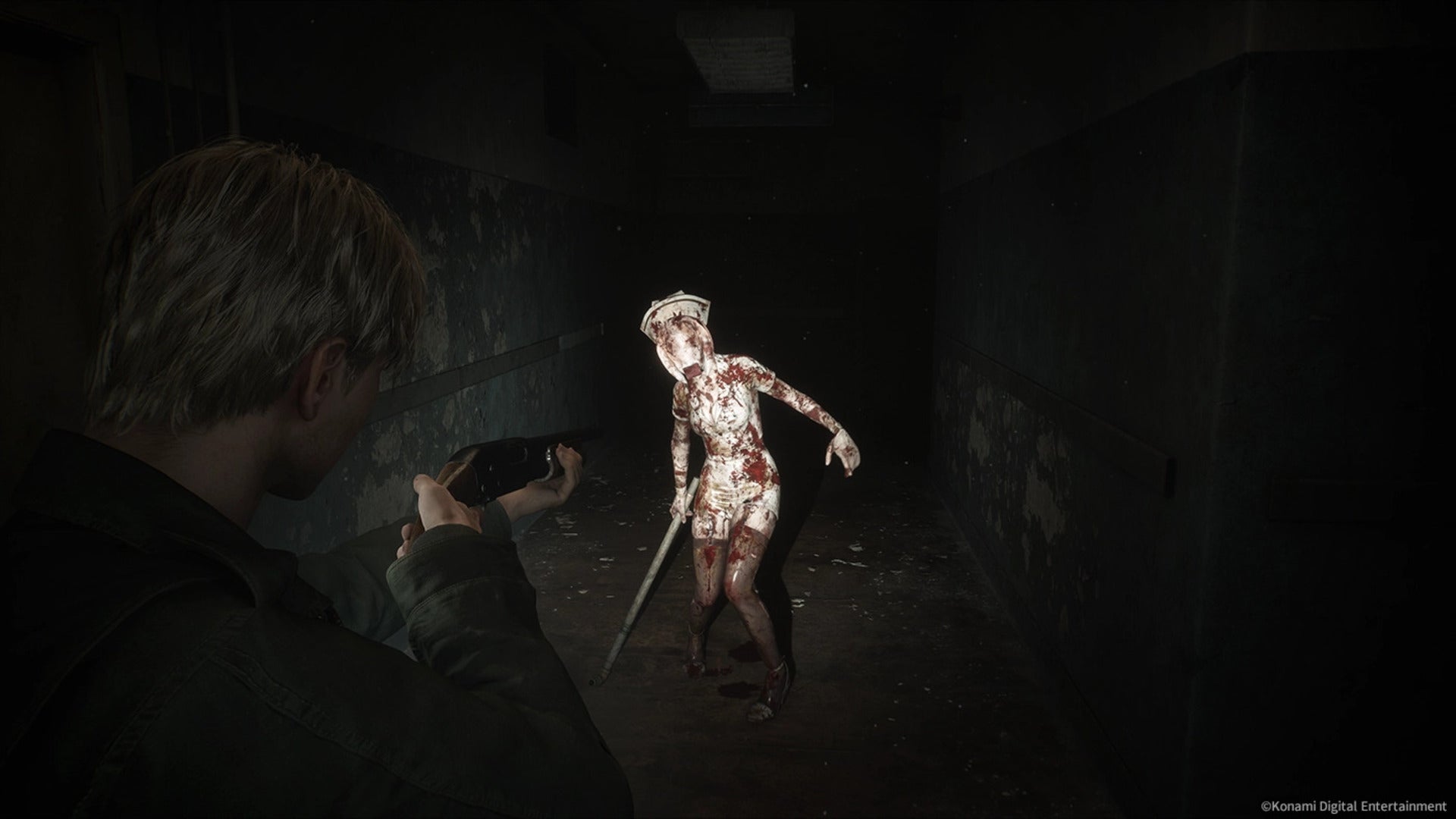 James Sunderland points a shotgun at a Bubble Head Nurse in the Silent Hill 2 remake - 4