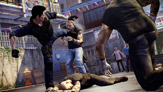 Wei Shen beating up some thugs in Sleeping Dogs.