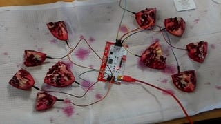 Someone beat Hades using a pomegranate