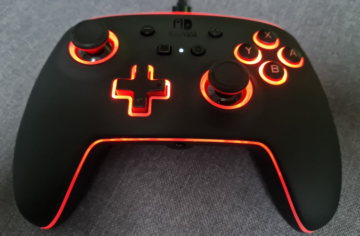 Ein farbenfroher Switch-Zweitcontroller für 40 Euro, aber mit ...