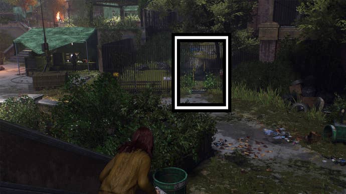 spider-man 2 mj facing opening in gate opposite stairs