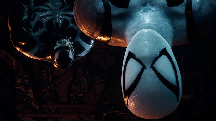 spider-man 2 upside down venom is behind antivenom spiderman