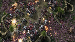 StarCraft II to ship this year