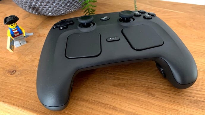 After a week testing Valve's new Steam Controller, it's better in almost every way - but still a bit of a niche proposition